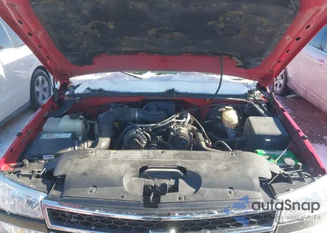 2006 Chevrolet Silverado 1500 Work Truck из США, поврежденный, VIN 3GCEC14X26G265310